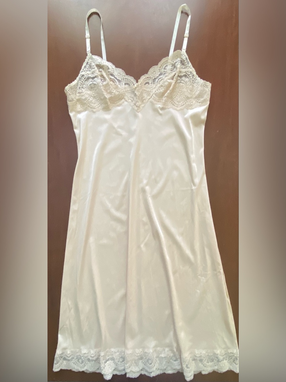 Vintage Vassarette 38 Large Nude Lace Satin Slip